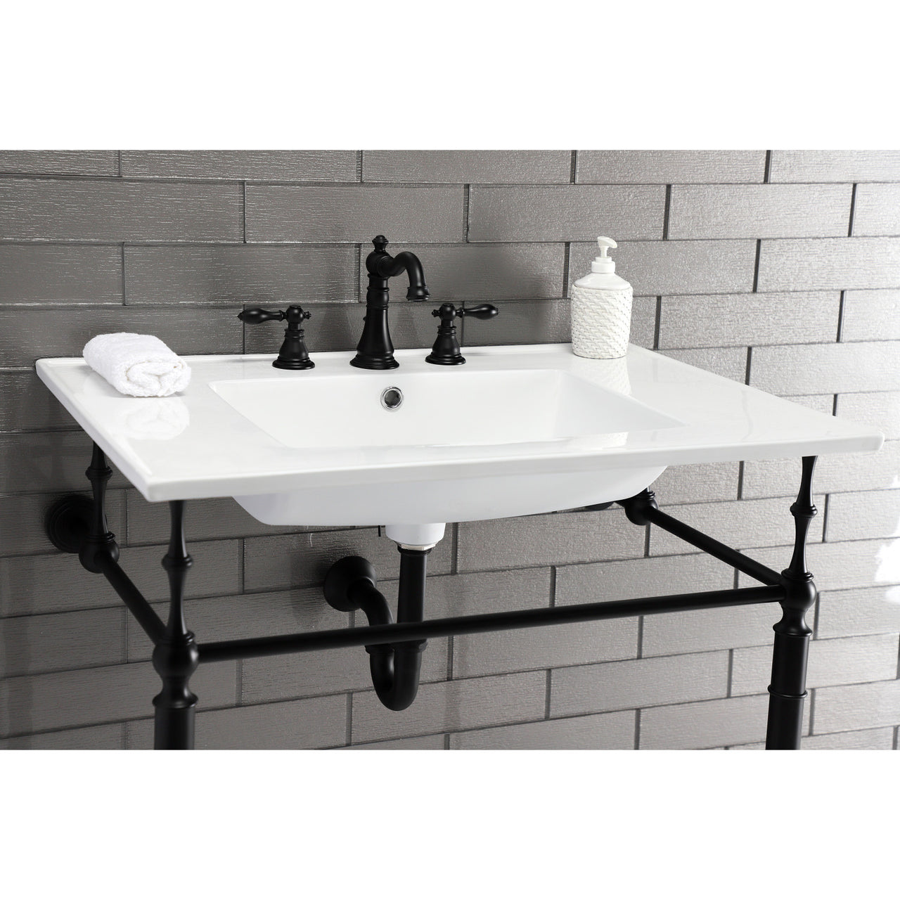 Continental 31 x 22 Ceramic Vanity Top W/ 3 Holes & Integrated Basin - BNGBath